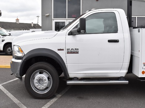 USED 2018 RAM 5500 BUCKET BOOM TRUCK #13192-7