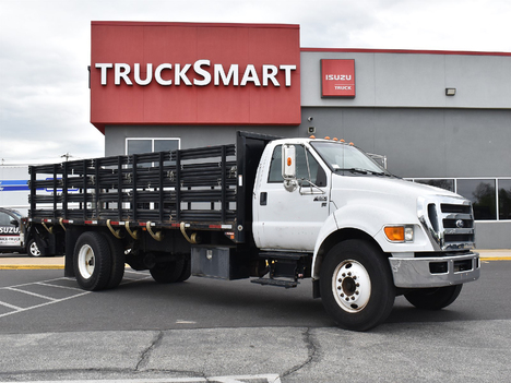 USED 2013 FORD F650 STAKE BODY TRUCK #13201-3