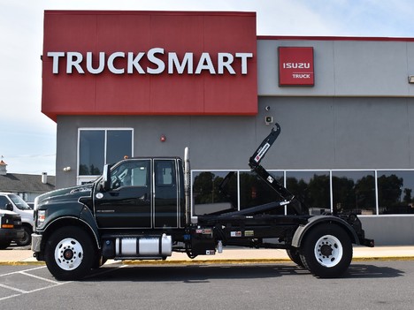 USED 2018 FORD F750 HOOKLIFT TRUCK #13267