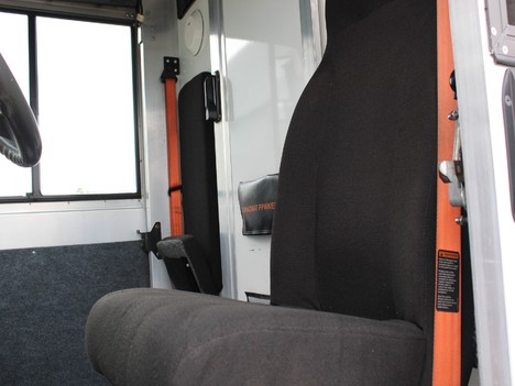 USED 2016 ISUZU REACH STEP VAN TRUCK #13314-10