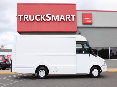 USED 2016 ISUZU REACH STEP VAN TRUCK #13314-5