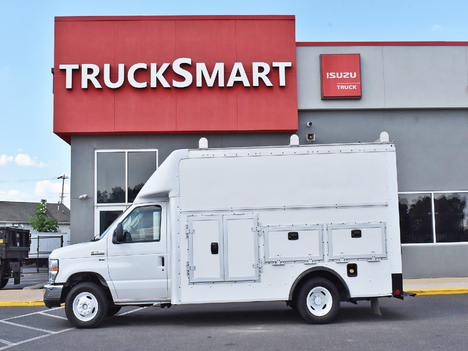 USED 2019 FORD E350 SERVICE - UTILITY TRUCK #13332-4