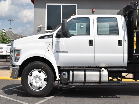 USED 2017 FORD F750 DUMP TRUCK #13336-6