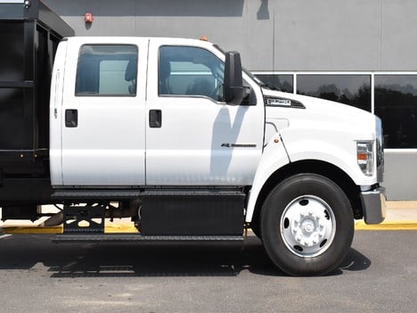 USED 2017 FORD F750 LANDSCAPE TRUCK #13337-10