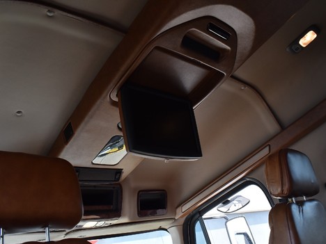 USED 2007 FREIGHTLINER M2 106 TOTER TRUCK #13346-20