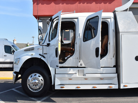 USED 2007 FREIGHTLINER M2 106 TOTER TRUCK #13346-6