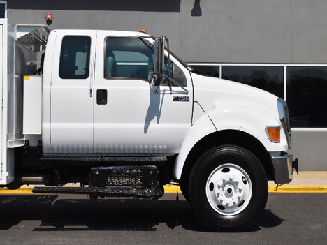 USED 2015 FORD F750 DUMP TRUCK #13360-14