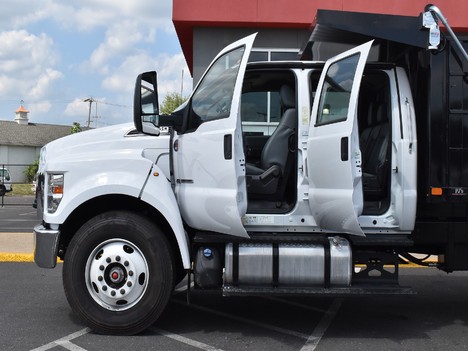 USED 2022 FORD F650 LANDSCAPE TRUCK #13387-9
