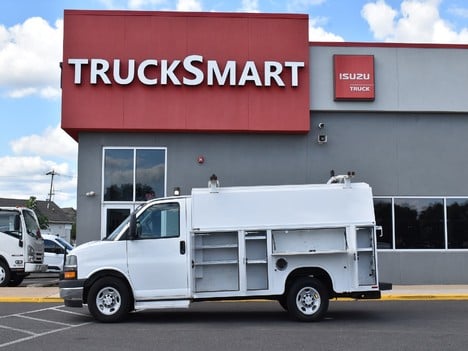 USED 2019 CHEVROLET EXPRESS 3500 SERVICE - UTILITY TRUCK #13399-5