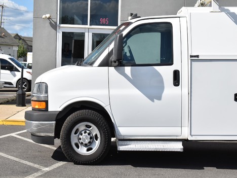 USED 2019 CHEVROLET EXPRESS 3500 SERVICE - UTILITY TRUCK #13399-6