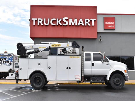 USED 2015 FORD F750 SERVICE - UTILITY TRUCK #13429-16