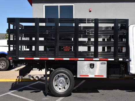 USED 2019 FORD F550 STAKE BODY TRUCK #13479-8
