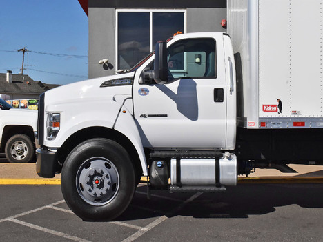 USED 2022 FORD F750 BOX VAN TRUCK #13603-5