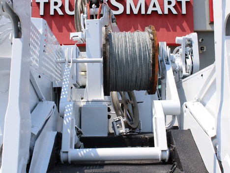 USED 2007 FORD F750 BUCKET BOOM TRUCK #13611-17