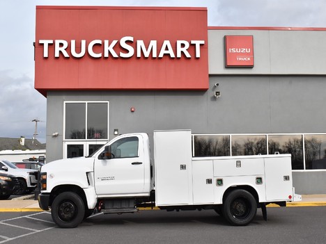 USED 2020 CHEVROLET 5500HD SERVICE - UTILITY TRUCK #13613-4