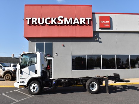 USED 2014 ISUZU NPR-HD CAB CHASSIS TRUCK #13616-3