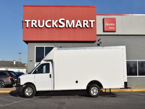 USED 2021 CHEVROLET EXPRESS 3500 CUTAWAY CUBE TRUCK #13689-4