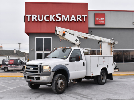 USED 2006 FORD F450 BUCKET BOOM TRUCK #13690