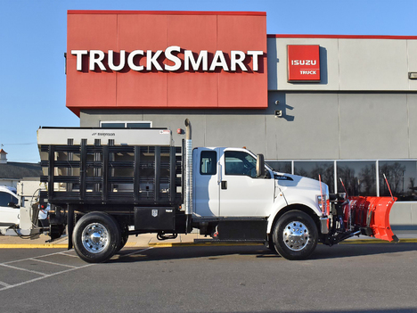 USED 2018 FORD F750 SPREADER TRUCK #13755-10