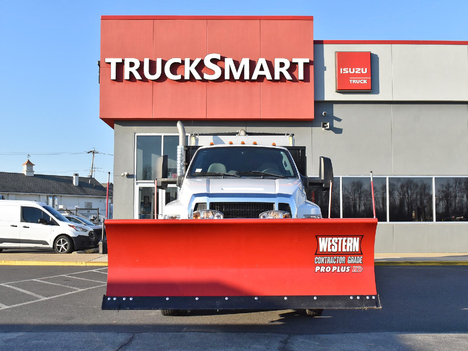USED 2018 FORD F750 SPREADER TRUCK #13755-2