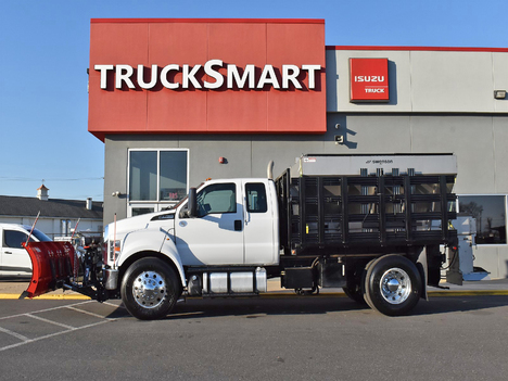 USED 2018 FORD F750 SPREADER TRUCK #13755-4