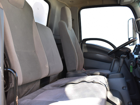 USED 2018 ISUZU NPR-XD BOX VAN TRUCK #13761-15