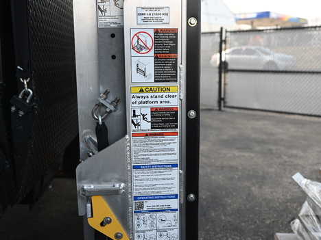NEW MAXON RAIL GATE 2200LB STD TRA RAIL GATE EQUIPMENT #13784-7
