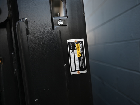 NEW THIEMAN VL 40 4000LB RAIL GATE LIFT GATE EQUIPMENT #13785-4