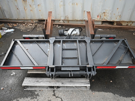USED ANTHONY 2500 LB 44X80 LIFT GATE EQUIPMENT #13792-6