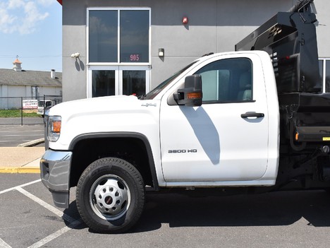 USED 2018 GMC 3500HD DUMP TRUCK #13830-9