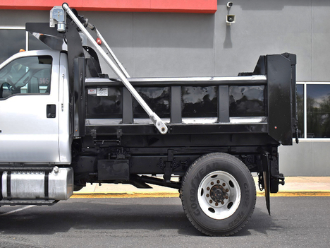 USED 2019 FORD F750 DUMP TRUCK #13856-10