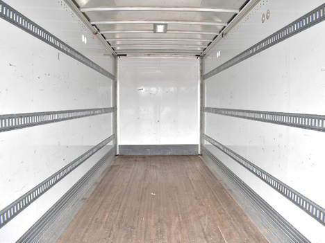 USED 2018 FREIGHTLINER M2 106 BOX VAN TRUCK #13857-11