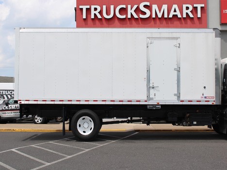 USED 2020 ISUZU FTR BOX VAN TRUCK #13858-7
