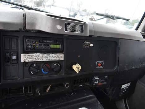 USED 2001 INTERNATIONAL 8100 FLATBED TRUCK #13861-15