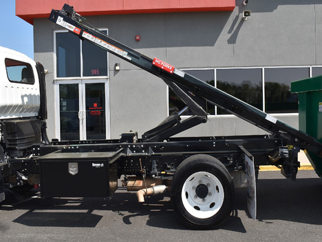 USED 2022 ISUZU NRR SWITCH-N-GO TRUCK #13892-8