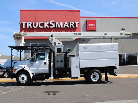 USED 2013 FORD F750 BUCKET BOOM TRUCK #13936-11