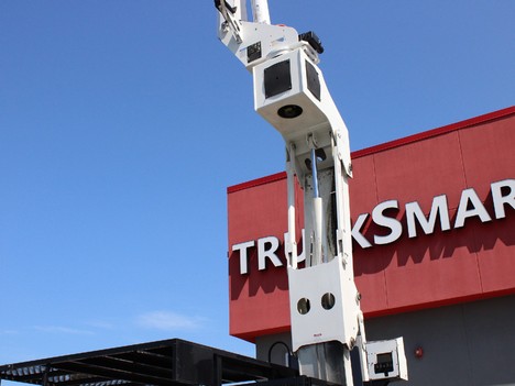 USED 2013 FORD F750 BUCKET BOOM TRUCK #13936-7