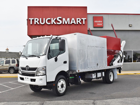 USED 2020 HINO 195 RECYCLING TRUCK #13943-1