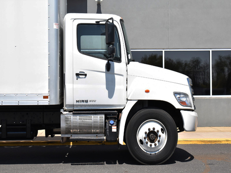 USED 2017 HINO 268A BOX VAN TRUCK #13954-8
