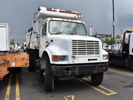USED 1994 INTERNATIONAL 4900 DUMP TRUCK #13995-2