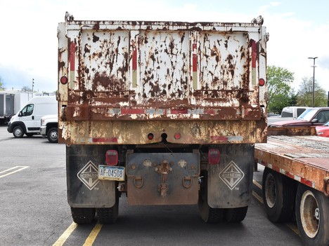 USED 1994 INTERNATIONAL 4900 DUMP TRUCK #13995-4
