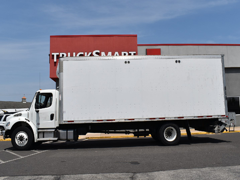 USED 2018 FREIGHTLINER M2 106 BOX VAN TRUCK #13996-4