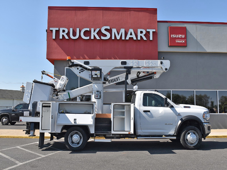 USED 2022 RAM 5500 BUCKET BOOM TRUCK #14004-16