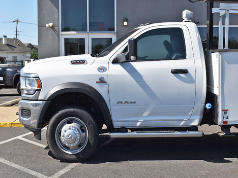 USED 2022 RAM 5500 BUCKET BOOM TRUCK #14004-8