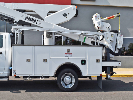 USED 2022 RAM 5500 BUCKET BOOM TRUCK #14010-9