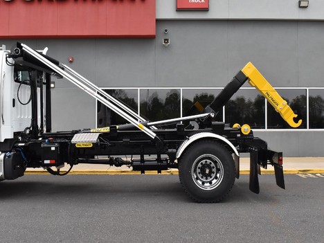 USED 2024 FREIGHTLINER M2 106 HOOKLIFT TRUCK #14019-7