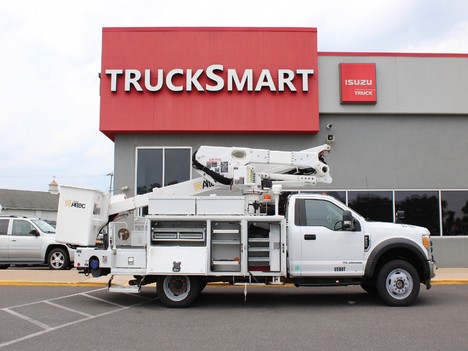 USED 2017 FORD F550 BUCKET BOOM TRUCK #14028-11