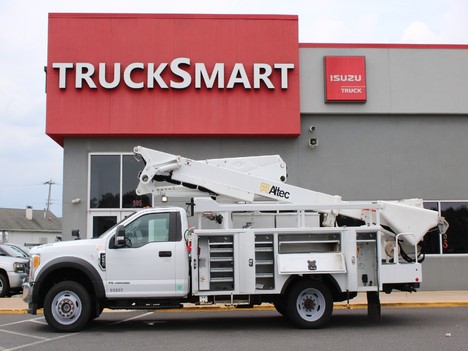 USED 2017 FORD F550 BUCKET BOOM TRUCK #14028-5