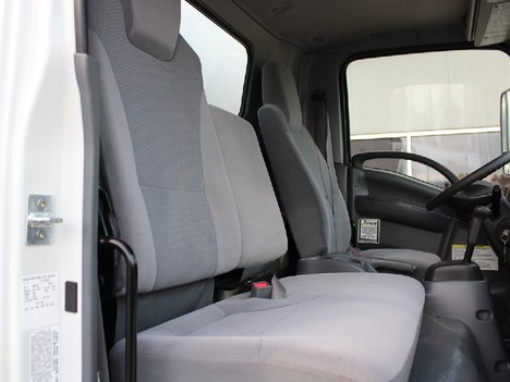 USED 2019 ISUZU NRR BOX VAN TRUCK #14035-16
