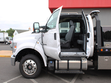 USED 2023 FORD F650 ROLLBACK TRUCK #14054-7